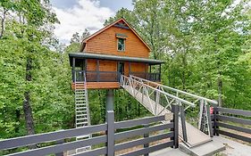 Sky'S The Limit Treehouse Near Helen, Georgia